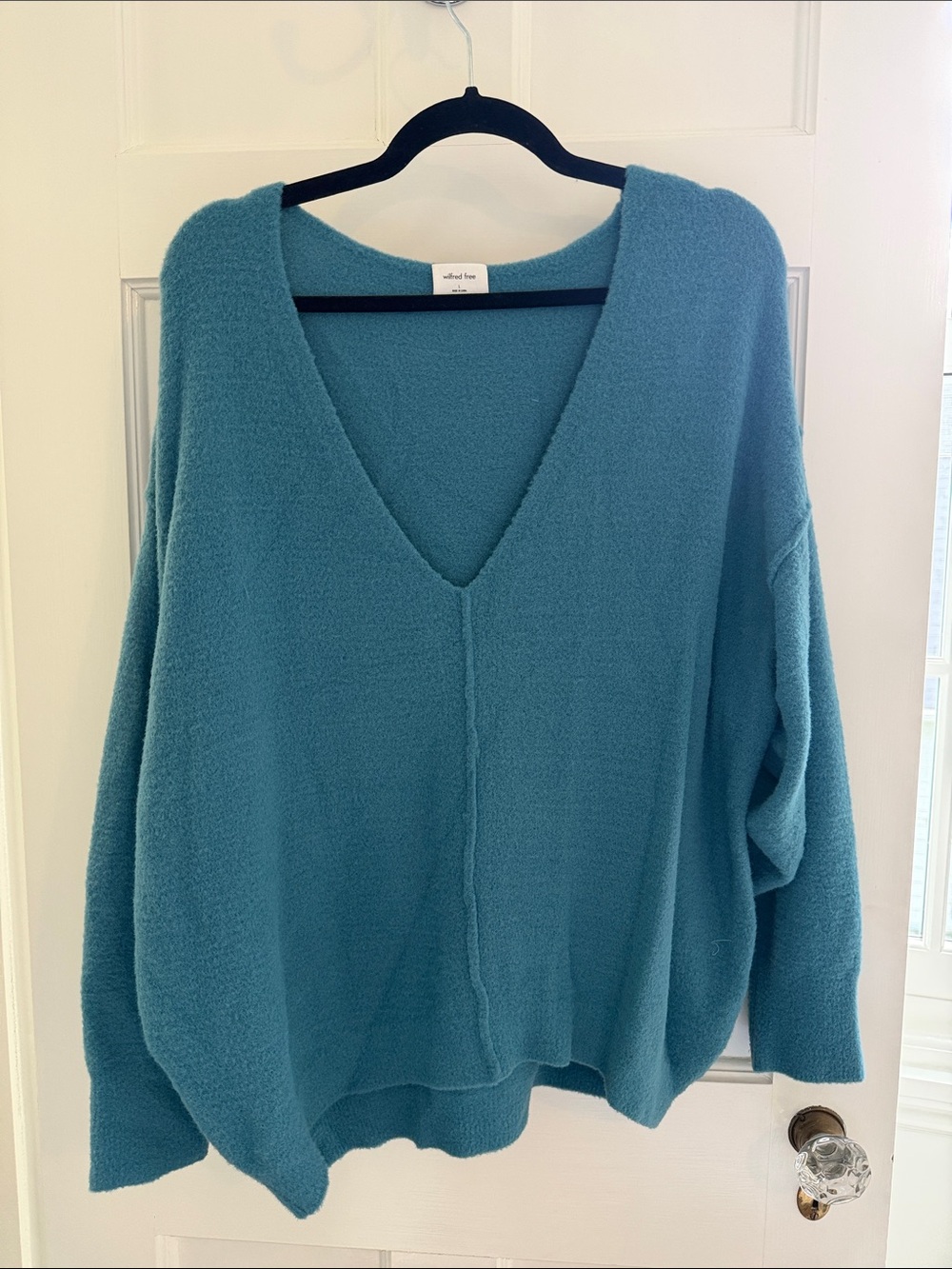 Wilfred Free by Aritzia Teal Blue V-Neck Soft Nylon Sweater